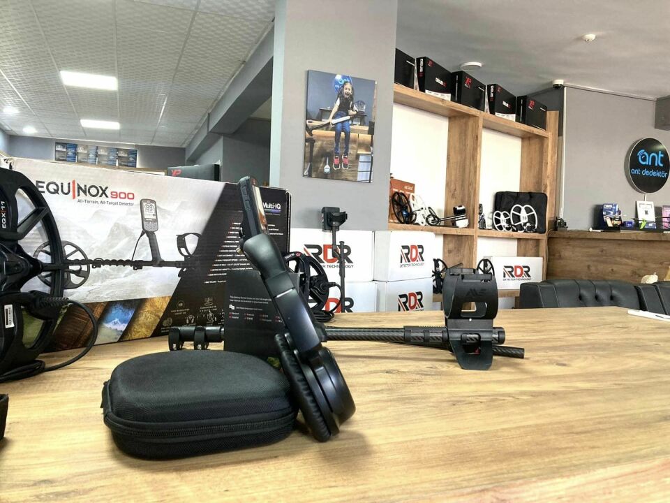 Minelab Equinox 900
