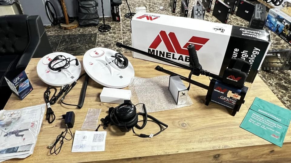 Minelab GPX 5000  Cam Gibi Sıfırdan Farksız