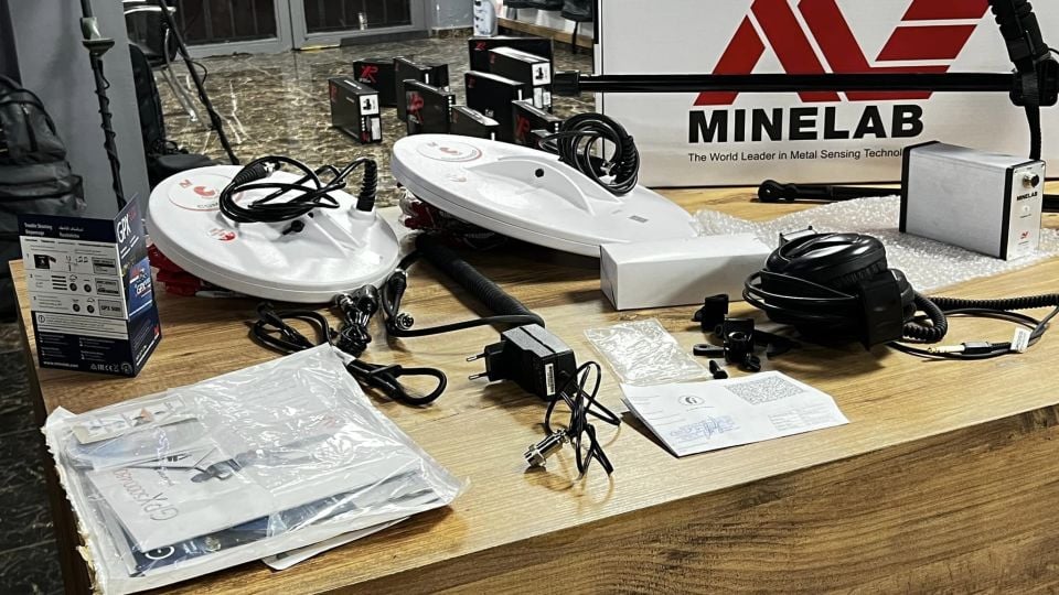 Minelab GPX 5000  Cam Gibi Sıfırdan Farksız