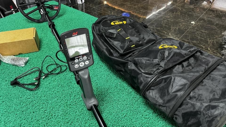 Minelab Equinox 800 Dedektör