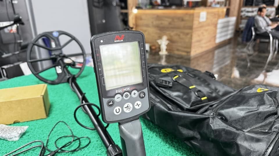 Minelab Equinox 800 Dedektör