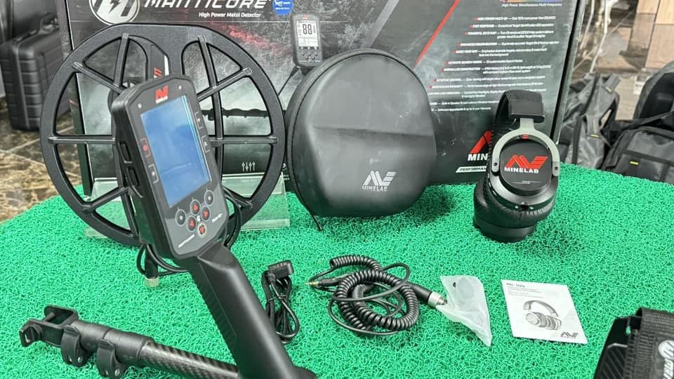 Minelab Manticore Cam Gibi Temiz