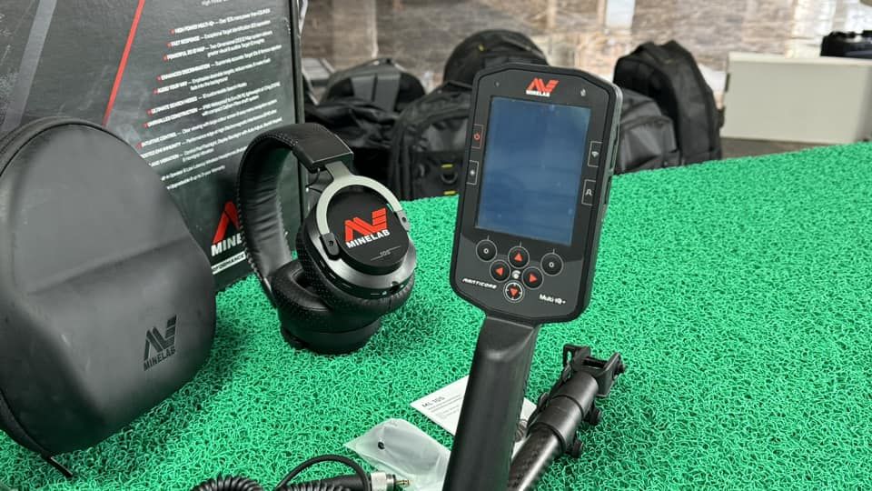 Minelab Manticore Cam Gibi Temiz
